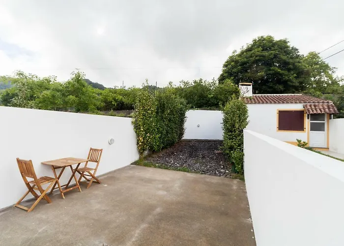 Casa Do Poema * Furnas (Azores)