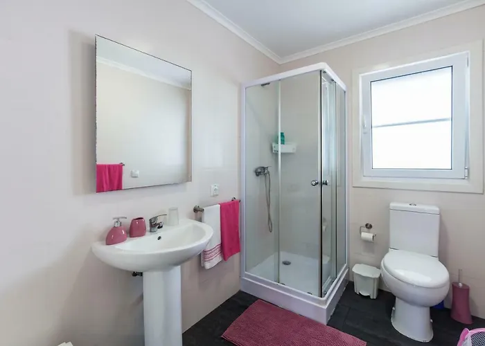 Casa Do Poema Furnas (Azores)